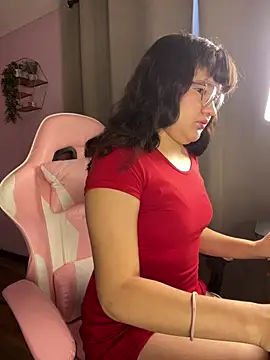 Snapshot of SOFTBERRY_ chatting on July 13, 2026, 2:49 pm SOFTBERRY online show from July 13, 2026, 2:49 pm