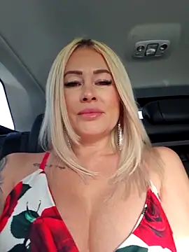 Snapshot of MILFBARBY chatting on June 20, 2026, 7:02 am MILFBARBY online show from June 20, 2026, 7:02 am