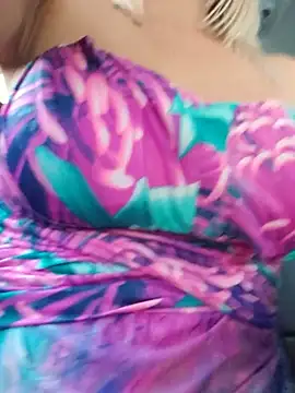 Snapshot of MILFBARBY chatting on August 1, 2026, 5:38 am MILFBARBY online show from August 1, 2026, 5:38 am