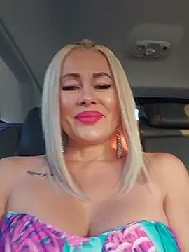 Snapshot of MILFBARBY chatting on July 25, 2026, 6:21 am MILFBARBY online show from July 25, 2026, 6:21 am