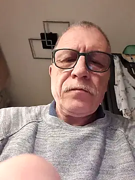 Snapshot of NextAct92 chatting on May 12, 2026, 2:08 am NextAct92 online show from May 12, 2026, 2:08 am