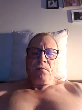 Snapshot of NextAct92 chatting on May 16, 2026, 8:52 pm NextAct92 online show from May 16, 2026, 8:52 pm