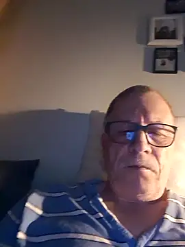 Snapshot of NextAct92 chatting on May 17, 2026, 10:21 pm NextAct92 online show from May 17, 2026, 10:21 pm