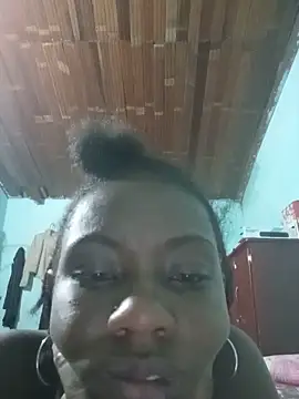 sandycollens  online show from May 27, 2026, 1:57 am