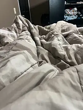 zole100 online show from April 1, 2026, 6:27 pm