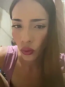 Cata miah online show from June 15, 2026, 4:01 am
