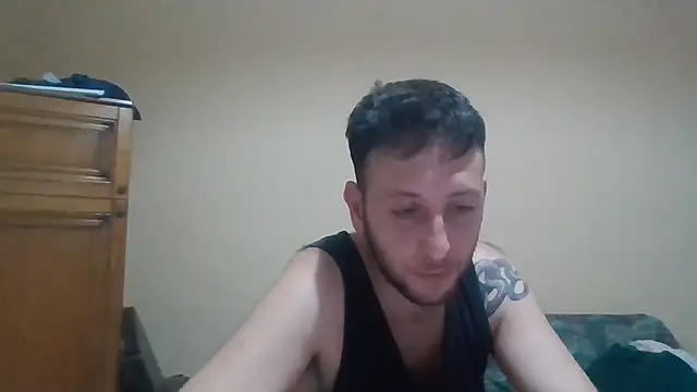 Snapshot of VincentZe99 chatting on July 8, 2026, 11:05 pm VincentZe99 online show from July 8, 2026, 11:05 pm