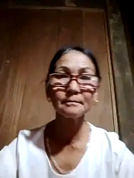 Snapshot of Magy-006 chatting on June 16, 2026, 11:49 pm Magy-006 online show from June 16, 2026, 11:49 pm