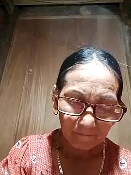 Snapshot of Magy-006 chatting on May 30, 2026, 6:42 am Magy-006 online show from May 30, 2026, 6:42 am