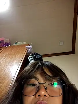 Angelica heart online show from May 11, 2026, 3:51 pm