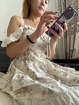 Snapshot of okgirl_23 chatting on July 3, 2026, 12:28 am okgirl 23 online show from July 3, 2026, 12:28 am