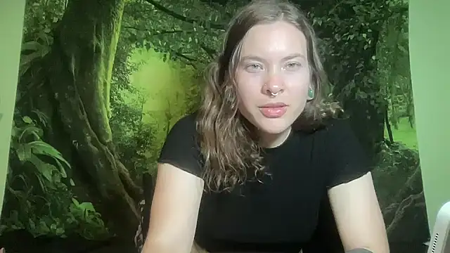 mo0ngoddess online show from June 13, 2026, 5:38 am