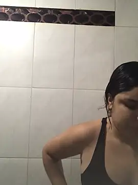 Cliaclara online show from July 6, 2026, 4:08 am