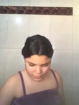 Cliaclara online show from July 18, 2026, 5:32 pm