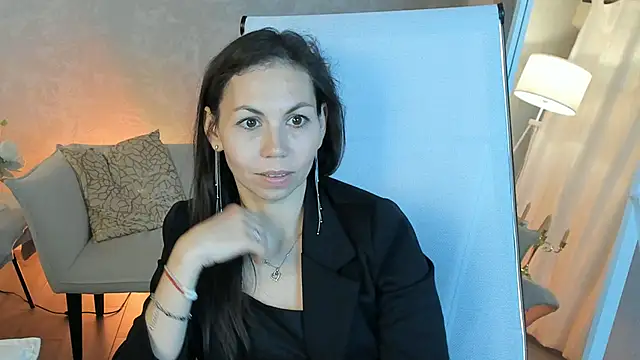 Snapshot of TrasyMorris chatting on May 12, 2026, 11:16 am TrasyMorris online show from May 12, 2026, 11:16 am