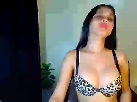 Adrianahearth online show from June 18, 2026, 10:31 am