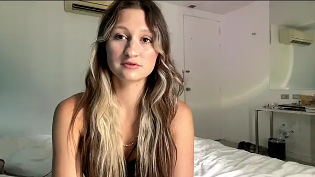 Lani  Waves online show from May 13, 2026, 6:09 am