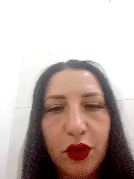 Snapshot of CarolWarren_ chatting on July 15, 2026, 4:36 pm CarolWarren online show from July 15, 2026, 4:36 pm