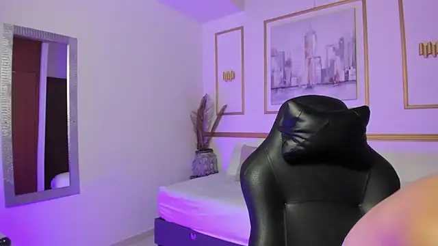 zully28 x online show from June 6, 2026, 2:06 am