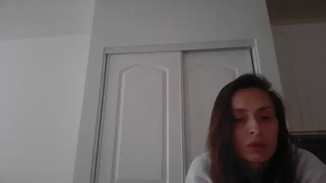 Luxeluvly online show from May 13, 2026, 2:13 pm