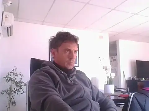 Snapshot of sebasevi chatting on May 18, 2026, 1:49 pm sebasevi online show from May 18, 2026, 1:49 pm