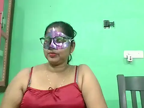 Snapshot of Kavya17 chatting on July 22, 2026, 1:57 pm Kavya17 online show from July 22, 2026, 1:57 pm