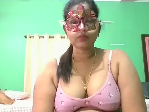Snapshot of Kavya17 chatting on July 18, 2026, 11:41 am Kavya17 online show from July 18, 2026, 11:41 am