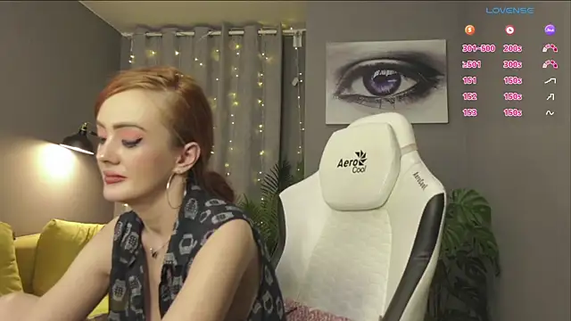 Snapshot of Megany chatting on March 10, 2025, 8:39 am Megany online show from March 10, 2025, 8:39 am