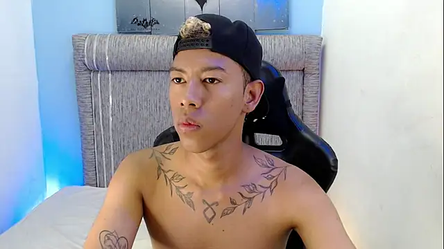 Taylerr 18 online show from May 18, 2026, 12:44 am