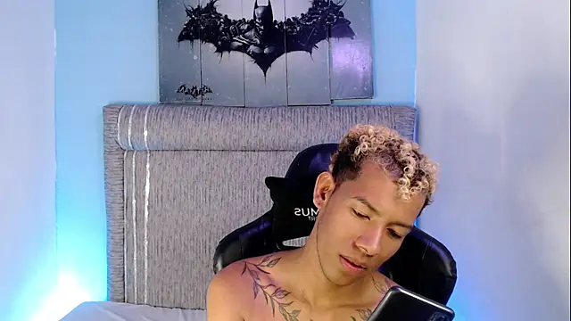 Taylerr 18 online show from May 16, 2026, 10:36 am