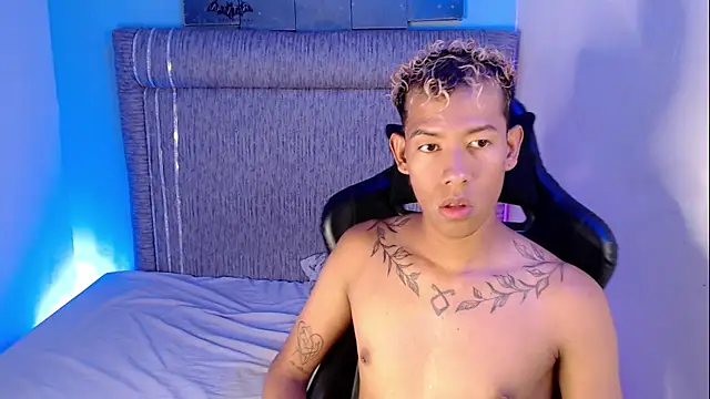 Taylerr 18 online show from May 18, 2026, 4:07 am