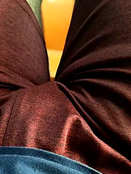 1Horny Boy1 online show from May 16, 2026, 4:44 am
