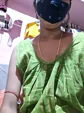 diyadey25012 online show from May 19, 2026, 1:40 pm