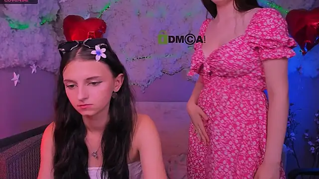 caroline honeyy online show from July 14, 2026, 2:05 am