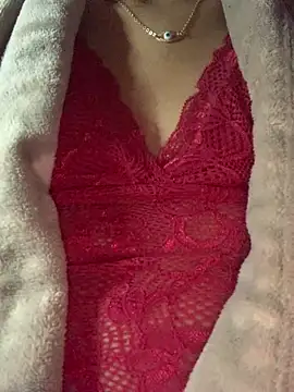Snapshot of Bethy01 chatting on May 19, 2026, 9:33 pm Bethy01 online show from May 19, 2026, 9:33 pm