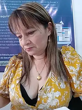 Snapshot of KAREN--03 chatting on June 3, 2026, 2:18 pm KAREN--03 online show from June 3, 2026, 2:18 pm