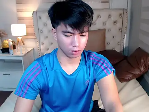 horny jamesxx online show from July 11, 2026, 5:52 am