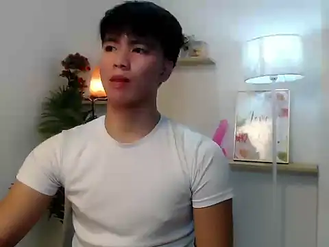 horny jamesxx online show from July 29, 2026, 4:17 pm