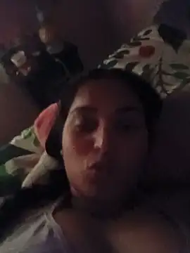 Julieeth20 online show from May 14, 2026, 12:46 pm