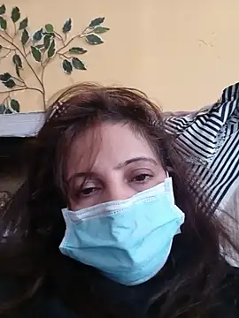 Snapshot of tanya2610 chatting on May 15, 2026, 8:23 am tanya2610 online show from May 15, 2026, 8:23 am