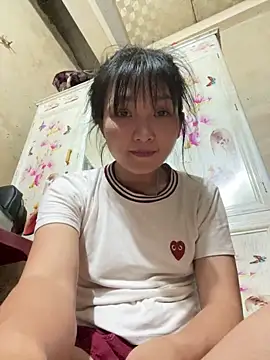 Snapshot of My-cute chatting on May 26, 2026, 2:26 pm My-cute online show from May 26, 2026, 2:26 pm