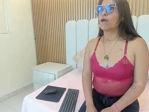 Snapshot of Irina_Aura chatting on May 21, 2026, 4:21 am Irina Aura online show from May 21, 2026, 4:21 am