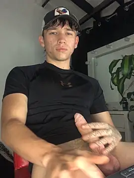 Snapshot of Salvatore_angelo chatting on May 31, 2026, 6:41 am Salvatore angelo online show from May 31, 2026, 6:41 am