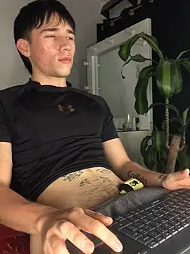 Snapshot of Salvatore_angelo chatting on May 23, 2026, 5:06 am Salvatore angelo online show from May 23, 2026, 5:06 am