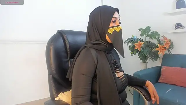 Snapshot of ailinn_sahara chatting on May 19, 2026, 4:08 am ailinn sahara online show from May 19, 2026, 4:08 am