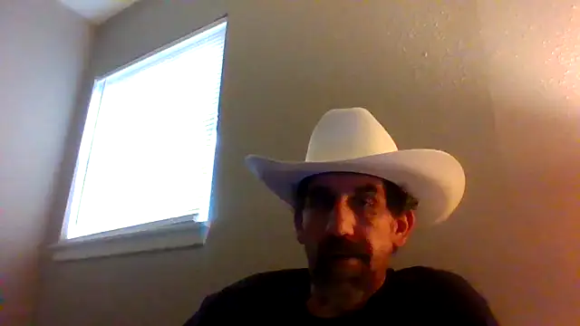Snapshot of old_Domino chatting on May 21, 2026, 9:34 pm old Domino online show from May 21, 2026, 9:34 pm
