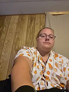 subbybabygirl696985 online show from May 27, 2026, 12:23 pm