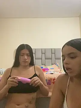 Venusduoxx online show from May 28, 2026, 6:43 am