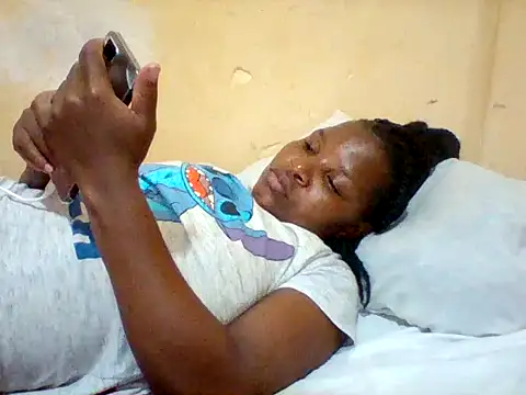 Camilla-Sweets online show from June 22, 2026, 4:48 pm