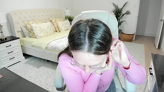 Vika73 online show from April 27, 2026, 12:03 pm